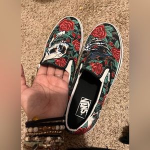 Vans Classic Slip-On Rose Skulls